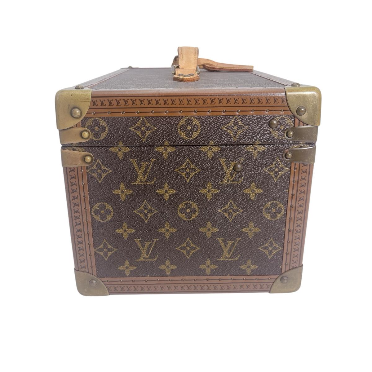 ルイヴィトン LOUIS VUITTON トランク
 アタッシュケース モノグラム ボワットブテイユ モノグラムキャンバス M21822 ブラウン LV
 【SS】
 【中古】