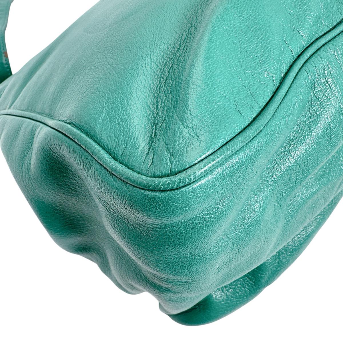 ロエベ LOEWE ショルダーバッグ
 ワンショルダー アナグラム レザー 1846 グリーン 【SS】
 【中古】