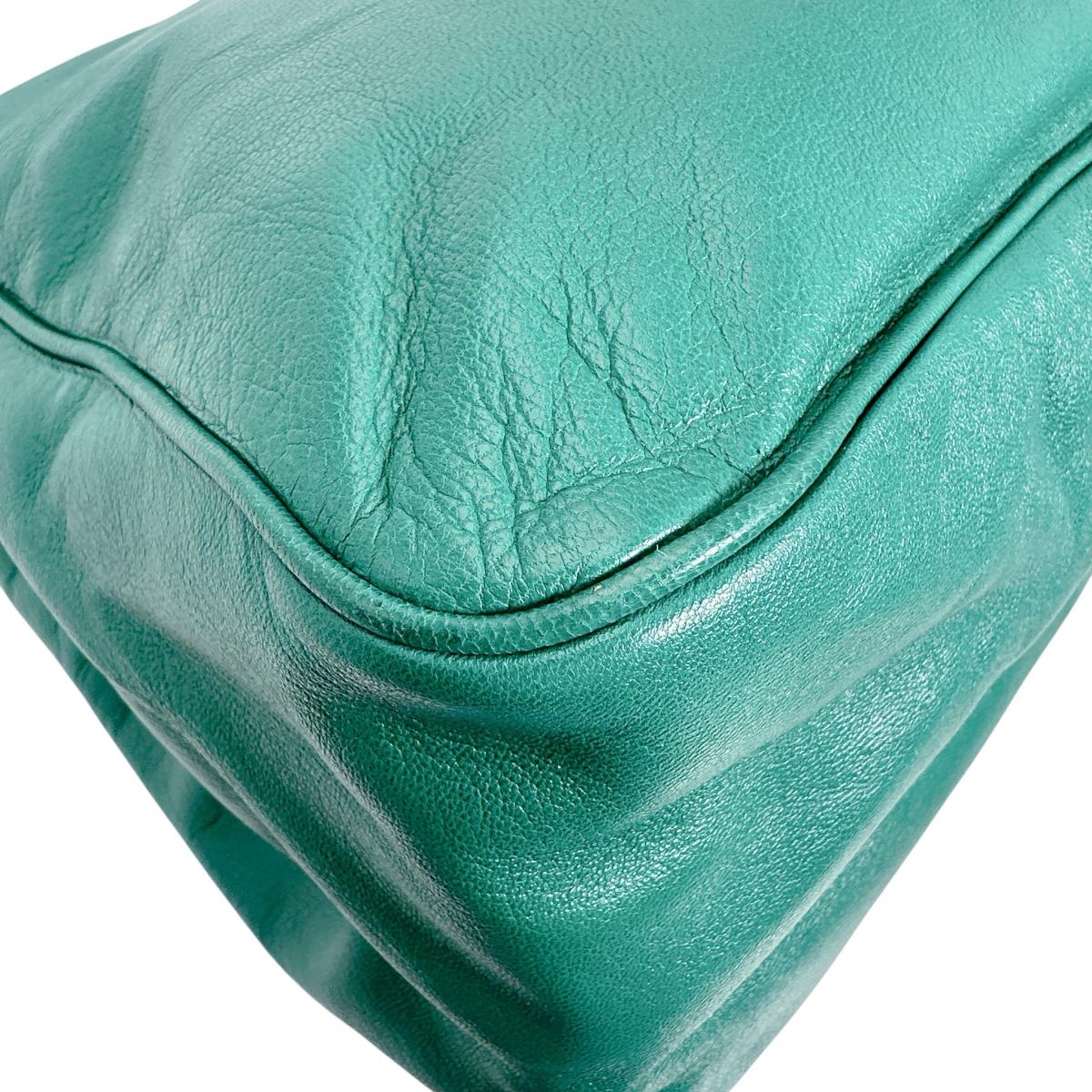 ロエベ LOEWE ショルダーバッグ
 ワンショルダー アナグラム レザー 1846 グリーン 【SS】
 【中古】