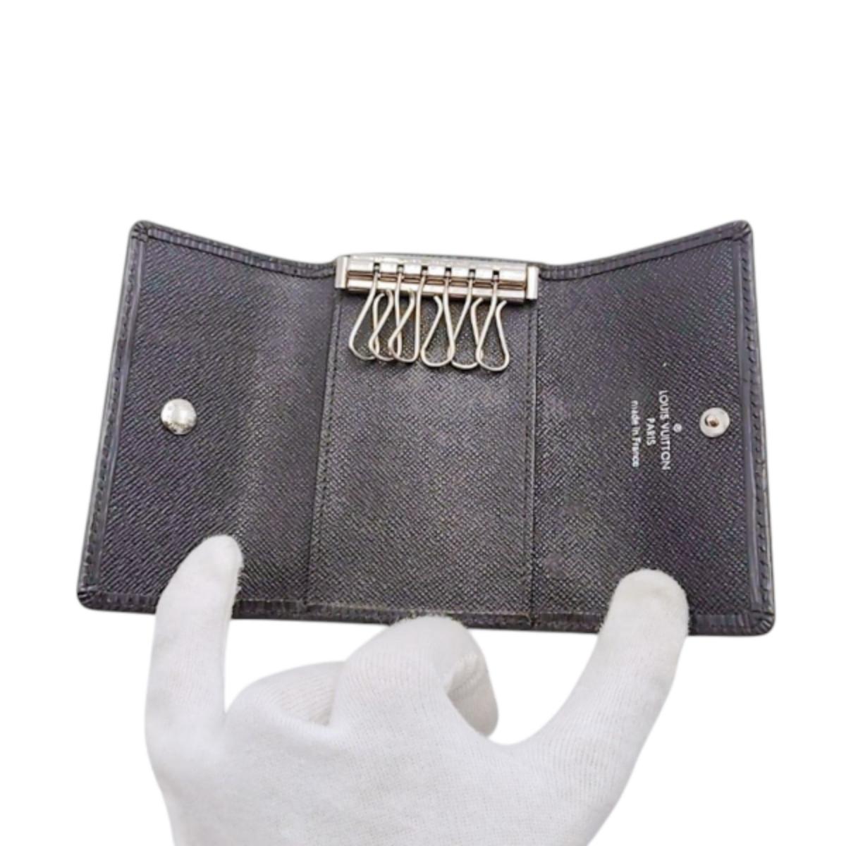 ルイヴィトン LOUIS VUITTON キーケース
 キーケース エピ ミュルティクレ6 エピレザー M63812 ノワール LV
 【SS】
 【中古】