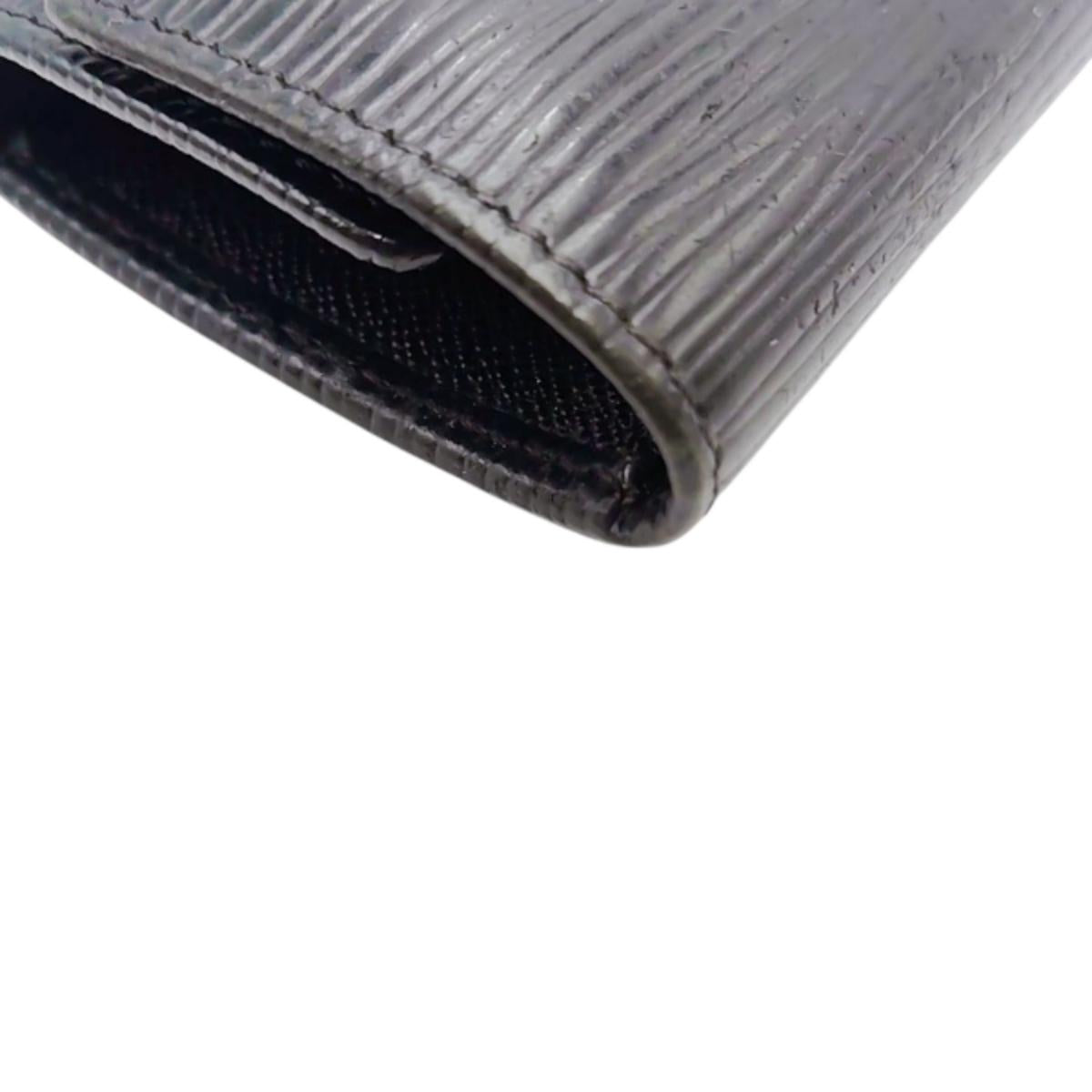 ルイヴィトン LOUIS VUITTON キーケース
 キーケース エピ ミュルティクレ6 エピレザー M63812 ノワール LV
 【SS】
 【中古】