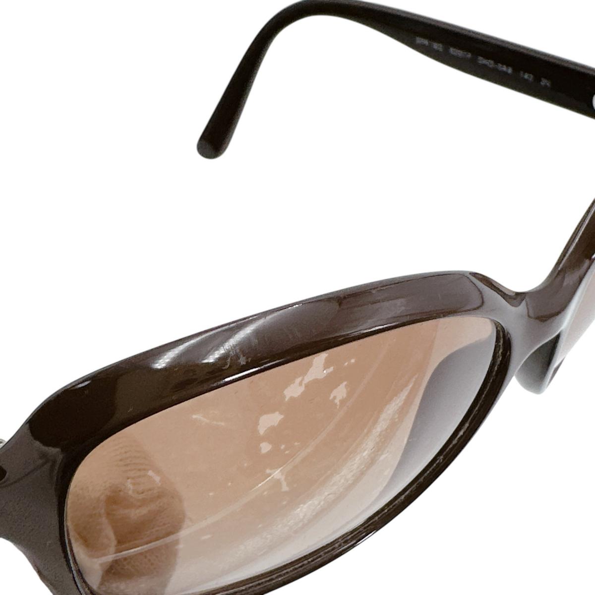 プラダ PRADA サングラス
 SPR18Q 140 2N 62□17 DHO-0A6 プラスチック ブラウン 【SS】
 【中古】