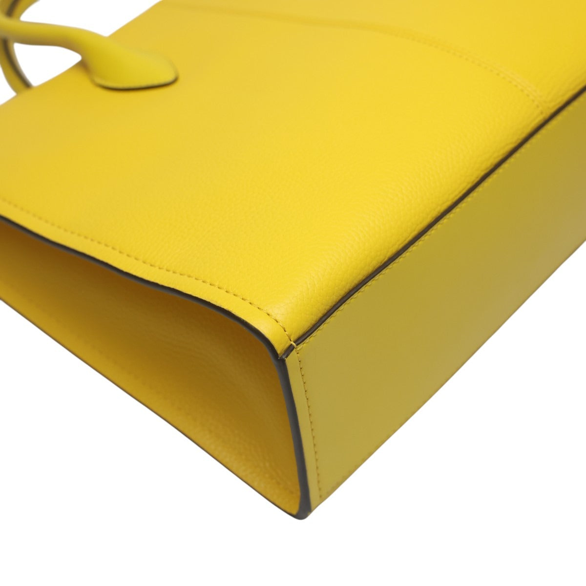 マイケルコース Michael Kors ハンドバッグ
 2WAYバッグ ショルダーバッグ 牛革 イエロー 【SS】
 【中古】