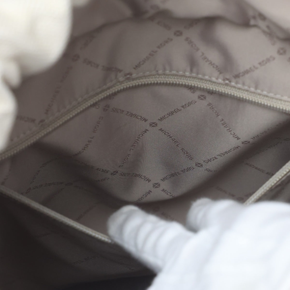 マイケルコース Michael Kors ハンドバッグ
 かごバッグ キンバー 大容量 キャンバス 35T2G7KT71 ピンク 【SS】
 【中古】