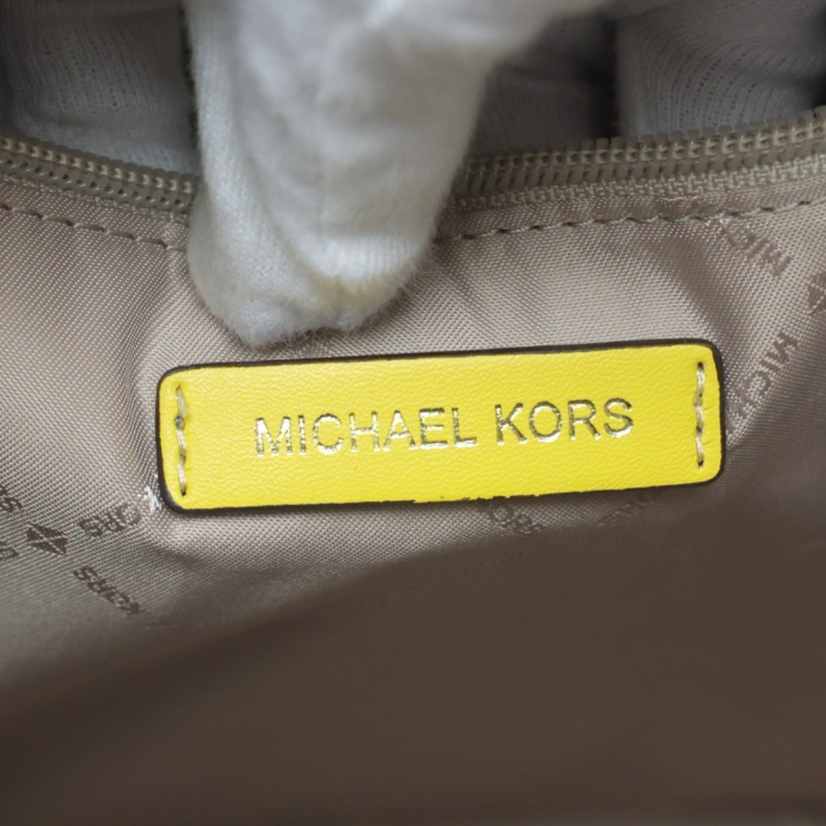 マイケルコース Michael Kors ハンドバッグ
 かごバッグ 大容量 ストロー イエロー 【SS】
 【中古】
