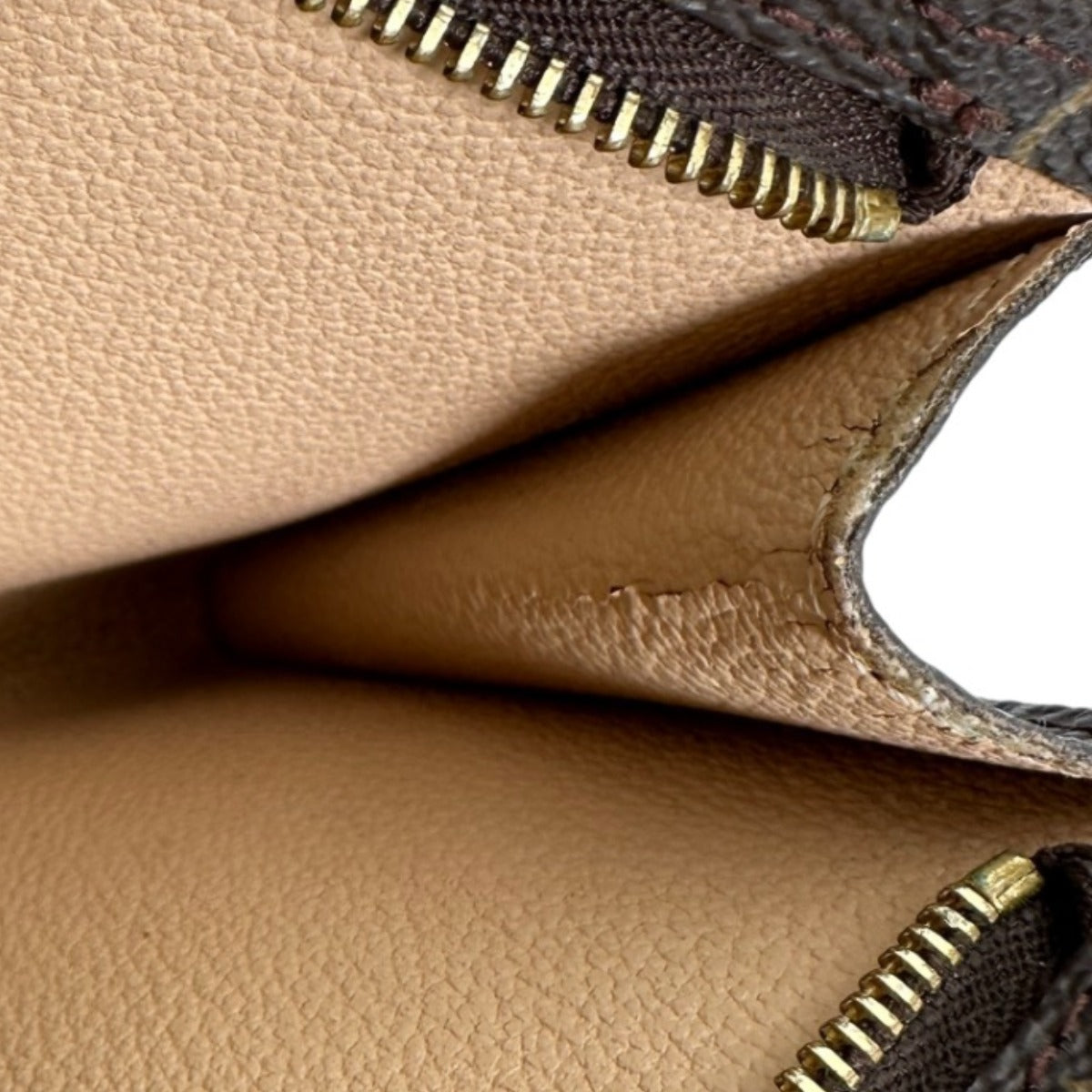 ルイヴィトン LOUIS VUITTON ポーチ
 バケット用ポーチ モノグラム モノグラムキャンバス モノグラム LV
 【SS】
 【中古】