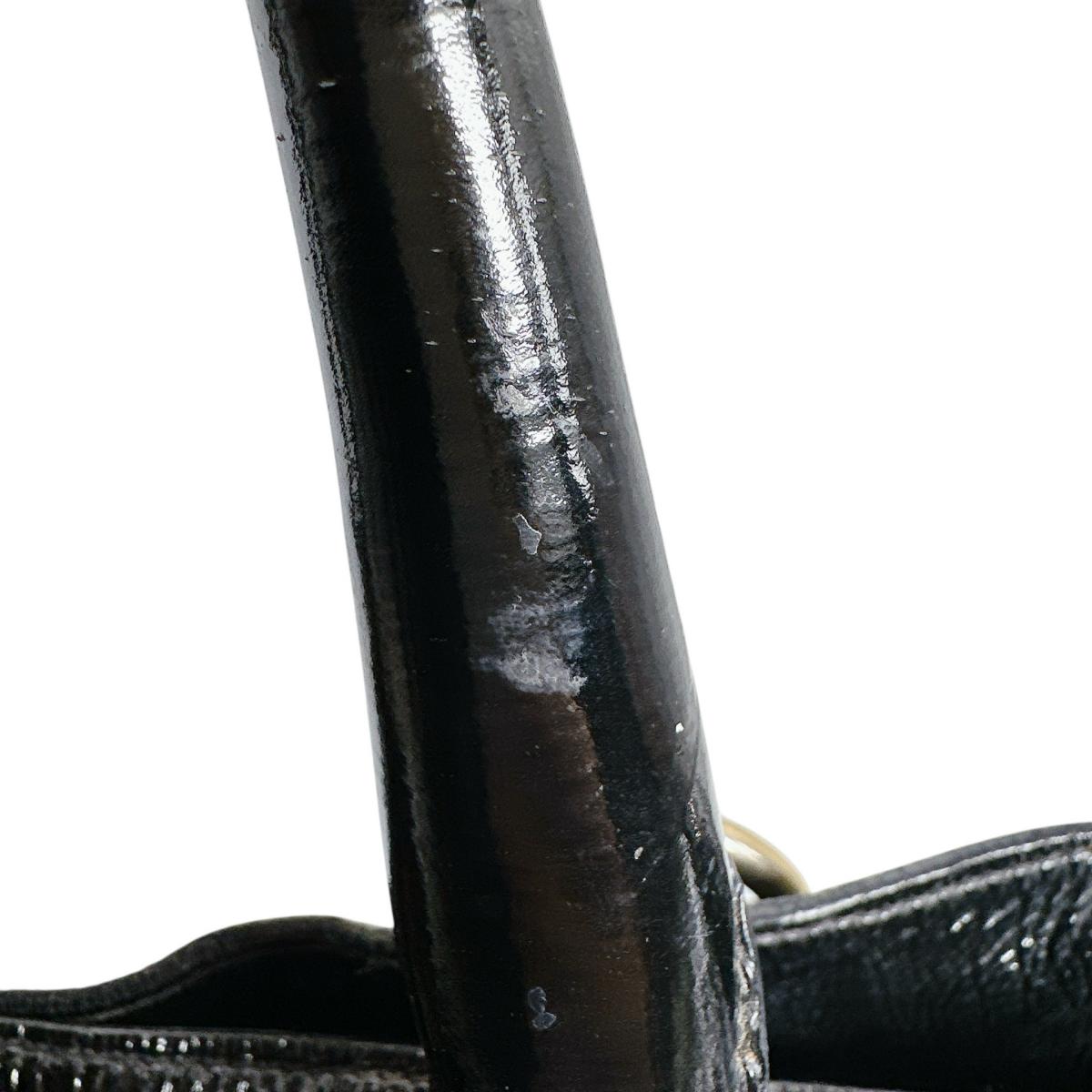 プラダ PRADA トートバッグ
 ショルダーバッグ エナメル A4対応 パテントレザー ブラック 【SS】
 【中古】