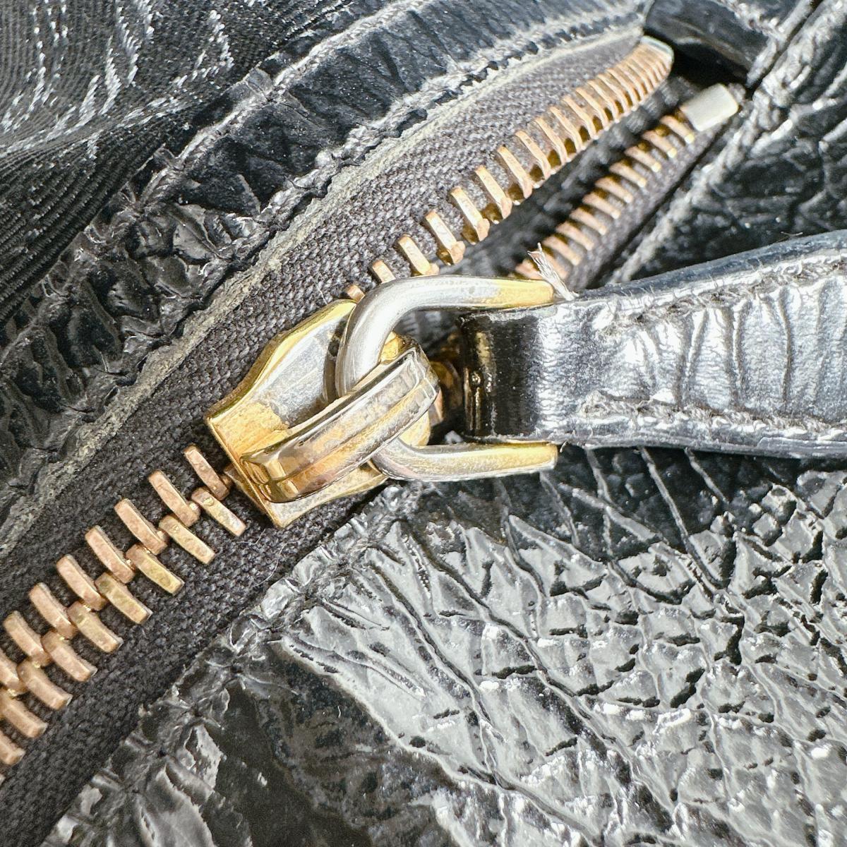 プラダ PRADA トートバッグ
 ショルダーバッグ エナメル A4対応 パテントレザー ブラック 【SS】
 【中古】