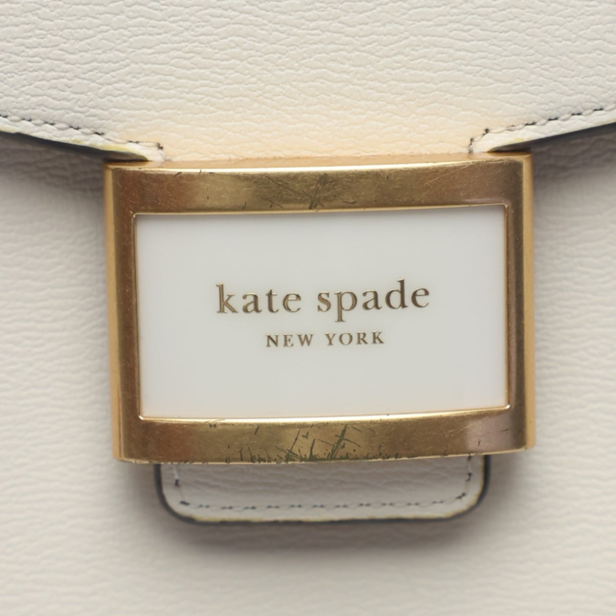 ケイトスペード Kate Spade ハンドバッグ
 ミニバッグ ケイティ ハート エンベリッシュ スモール トップ レザー ホワイト 【SS】
 【中古】