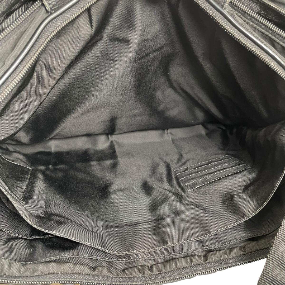 プラダ PRADA ショルダーバッグ
 ビジネスバッグ ブリーフケース トライアングルロゴ ナイロン ブラック 【SS】
 【中古】