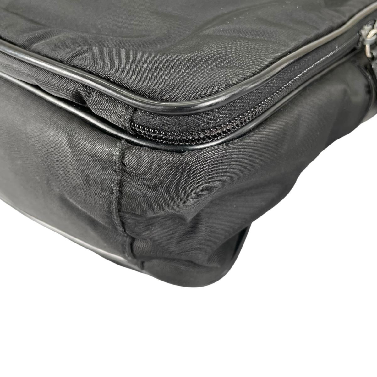 プラダ PRADA ショルダーバッグ
 ビジネスバッグ ブリーフケース トライアングルロゴ ナイロン ブラック 【SS】
 【中古】