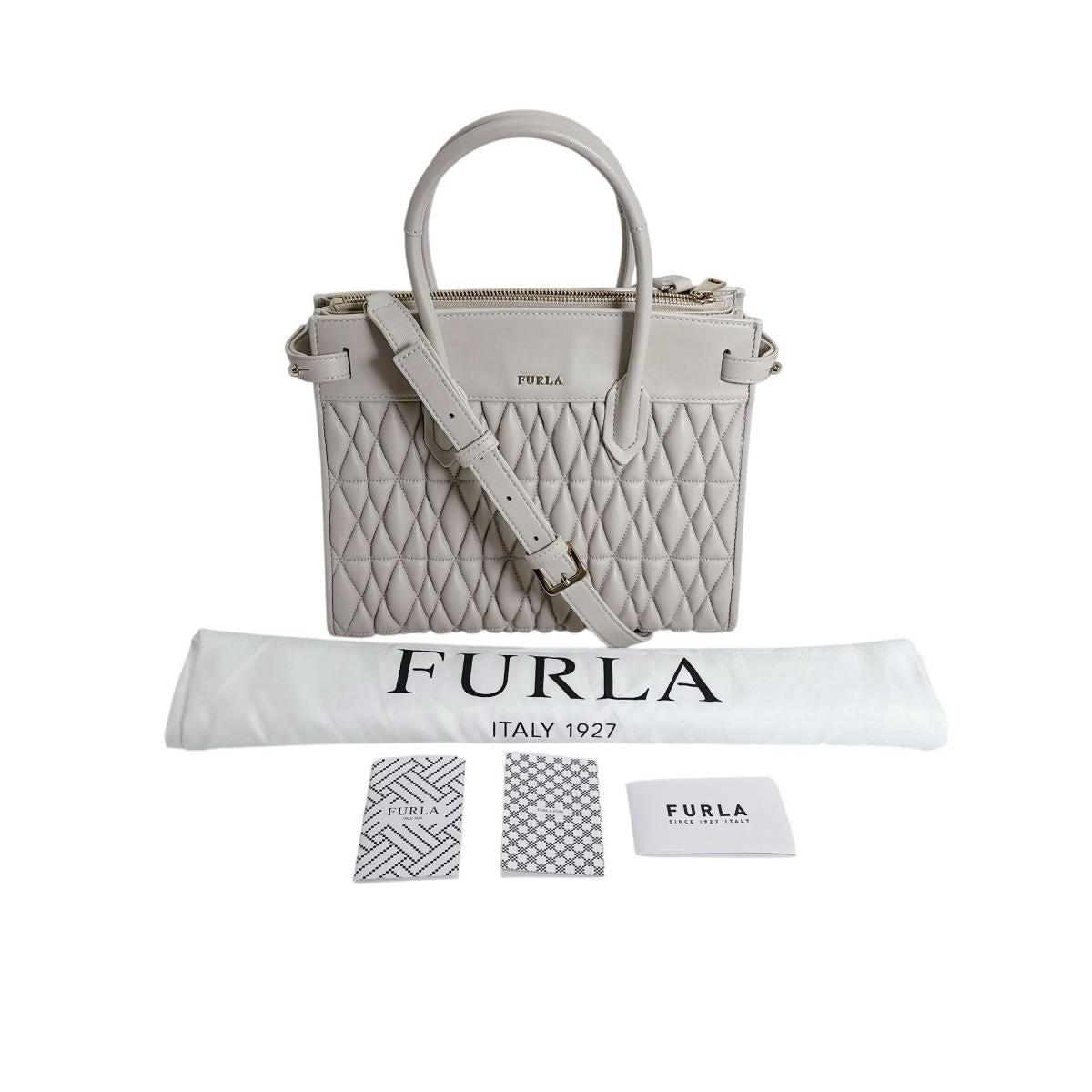 フルラ Furla ハンドバッグ
 型押しレザー テッサ レザー 26493 グレー 【SS】
 【中古】