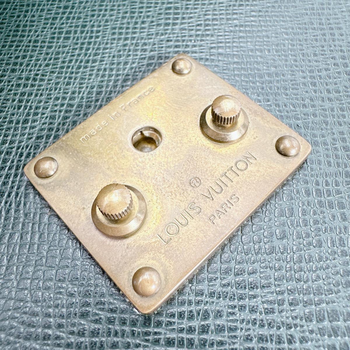 ルイヴィトン LOUIS VUITTON セカンドバッグ
 セカンドバッグ タイガ エピセア ポシェットクラド タイガ M30194 グリーン LV
 【SS】
 【中古】