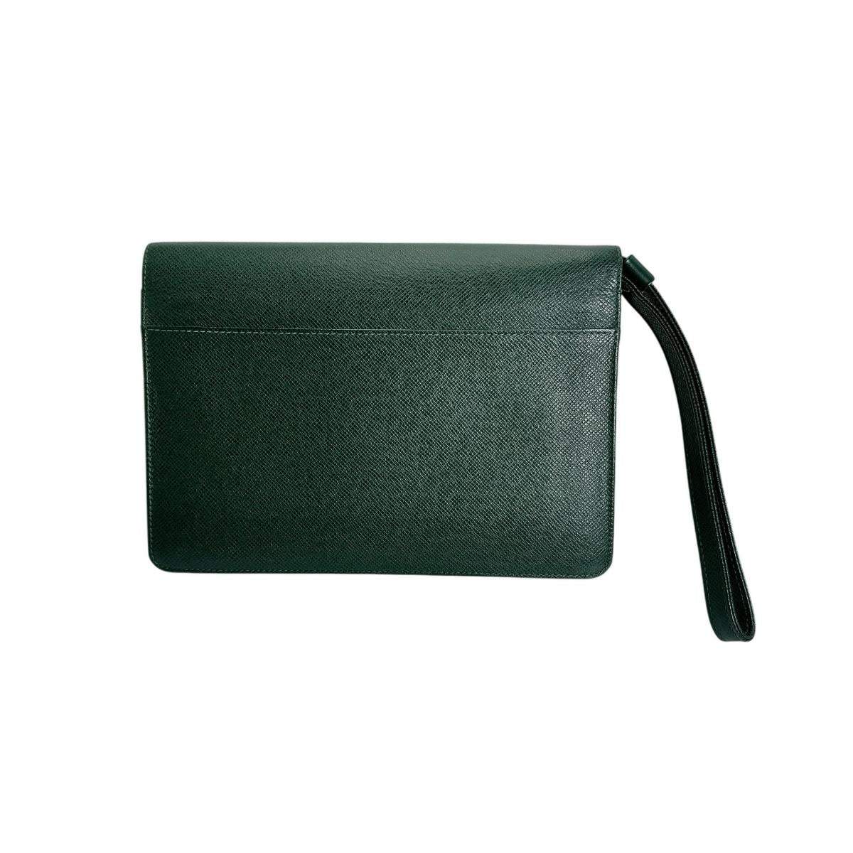 ルイヴィトン LOUIS VUITTON セカンドバッグ
 セカンドバッグ タイガ エピセア ポシェットクラド タイガ M30194 グリーン LV
 【SS】
 【中古】