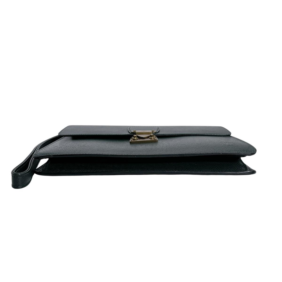 ルイヴィトン LOUIS VUITTON セカンドバッグ
 セカンドバッグ タイガ エピセア ポシェットクラド タイガ M30194 グリーン LV
 【SS】
 【中古】