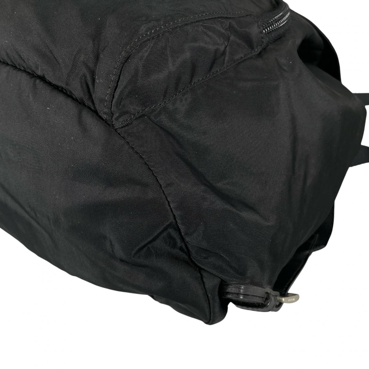 プラダ PRADA リュック・デイパック
 ナイロン バックパック リュック ナイロン B4650F ブラック 【SS】
 【中古】