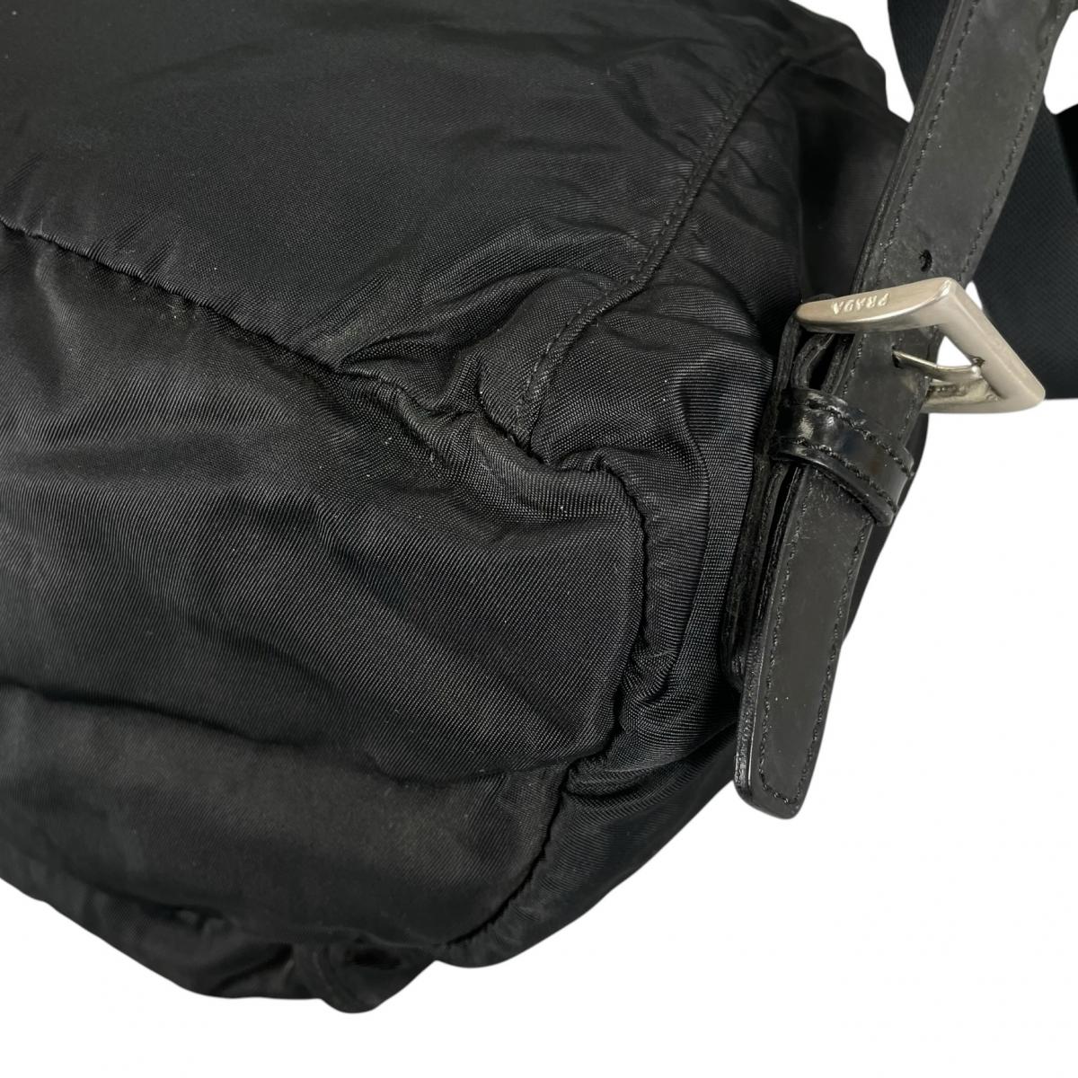 プラダ PRADA リュック・デイパック
 ナイロン バックパック リュック ナイロン B4650F ブラック 【SS】
 【中古】