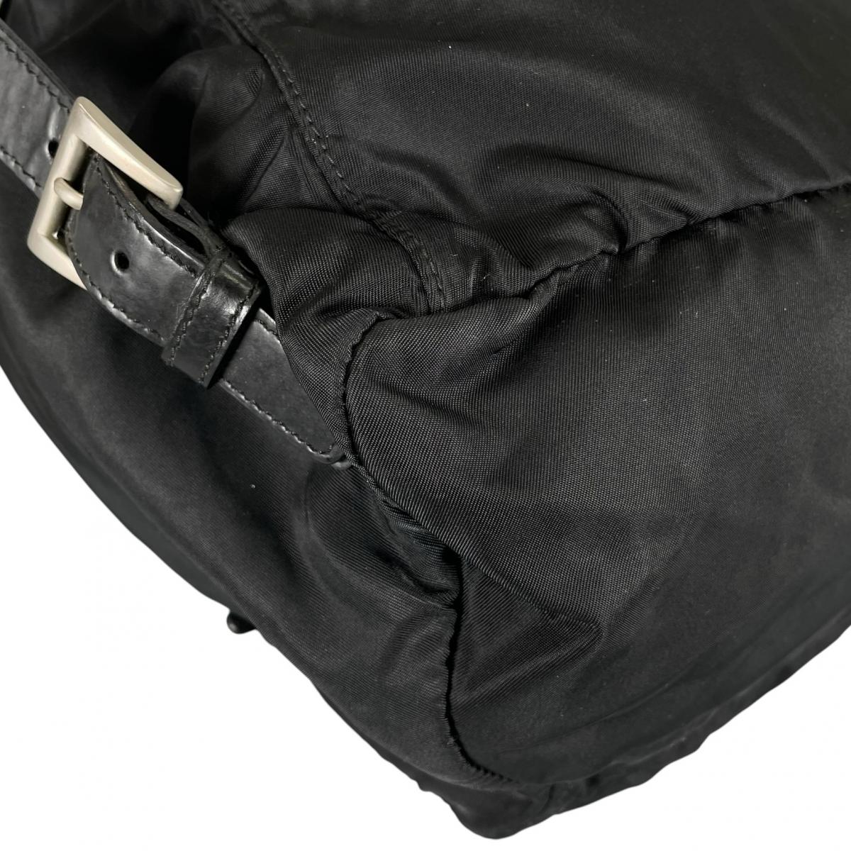 プラダ PRADA リュック・デイパック
 ナイロン バックパック リュック ナイロン B4650F ブラック 【SS】
 【中古】