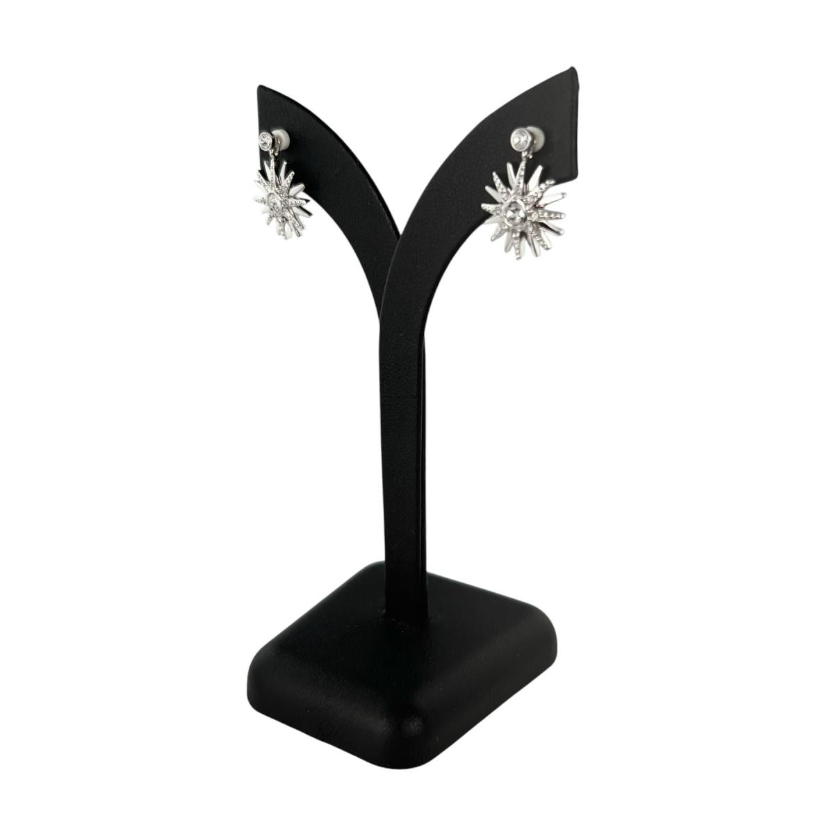 スワロフスキー SWAROVSKI ピアス
 ピアス EXCLUSIV EDITION N°2 ネックレス スワロフスキー シルバー 【SS】
 【中古】
