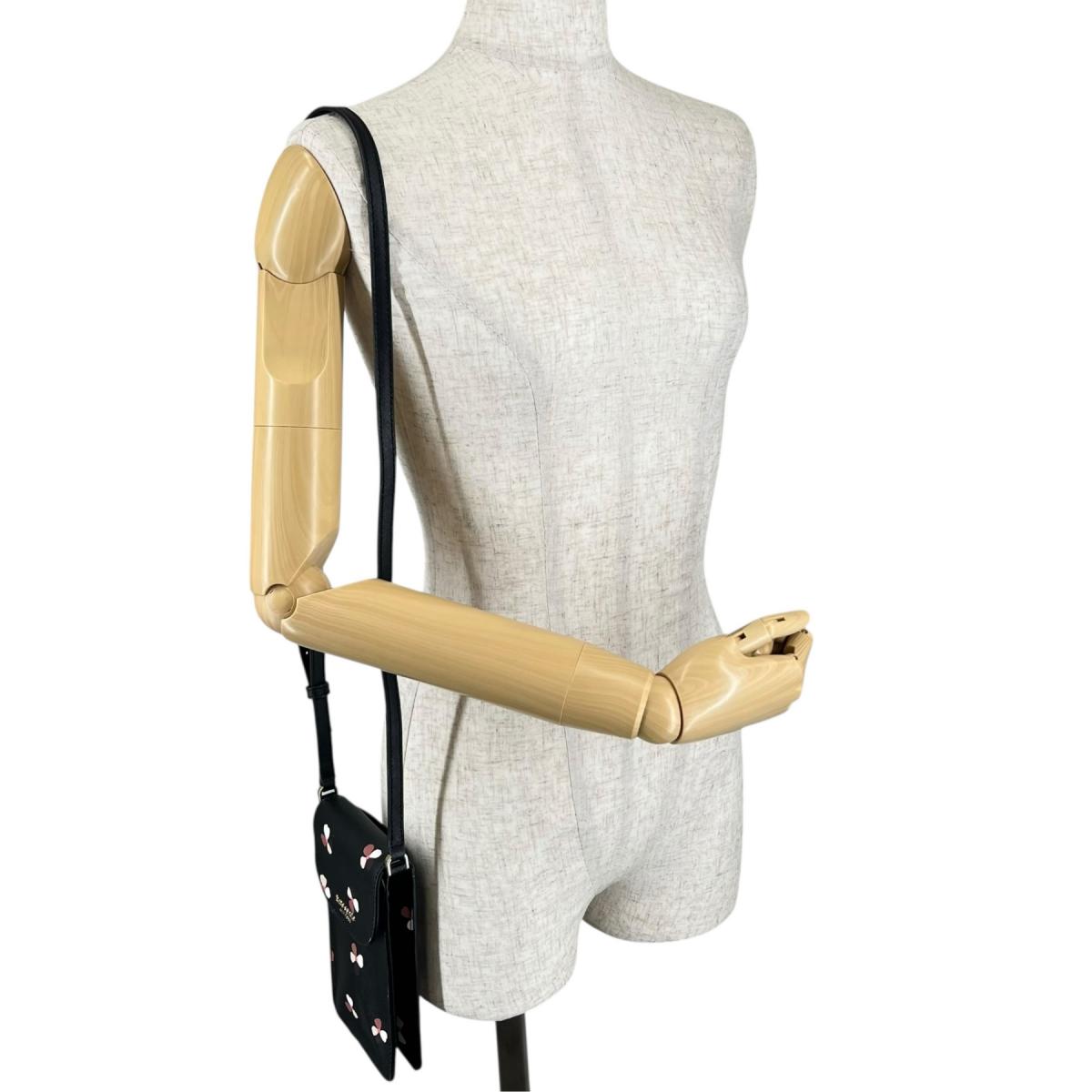 ケイトスペード Kate Spade ショルダーバッグ
 ショルダーバッグ フローラル柄 Dusk Buds レザー ブラック 【SS】
 【中古】