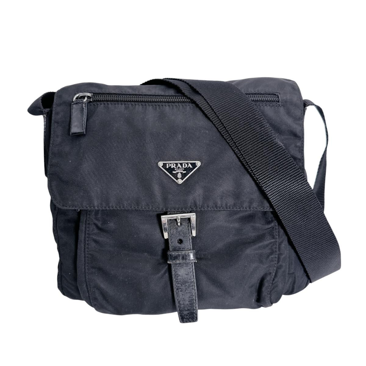 プラダ PRADA ショルダーバッグ
 クロスボディバック Re-Nylon 三角ロゴ ナイロン ブラック 【SS】
 【中古】
