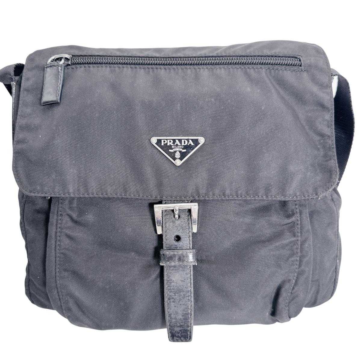 プラダ PRADA ショルダーバッグ
 クロスボディバック Re-Nylon 三角ロゴ ナイロン ブラック 【SS】
 【中古】