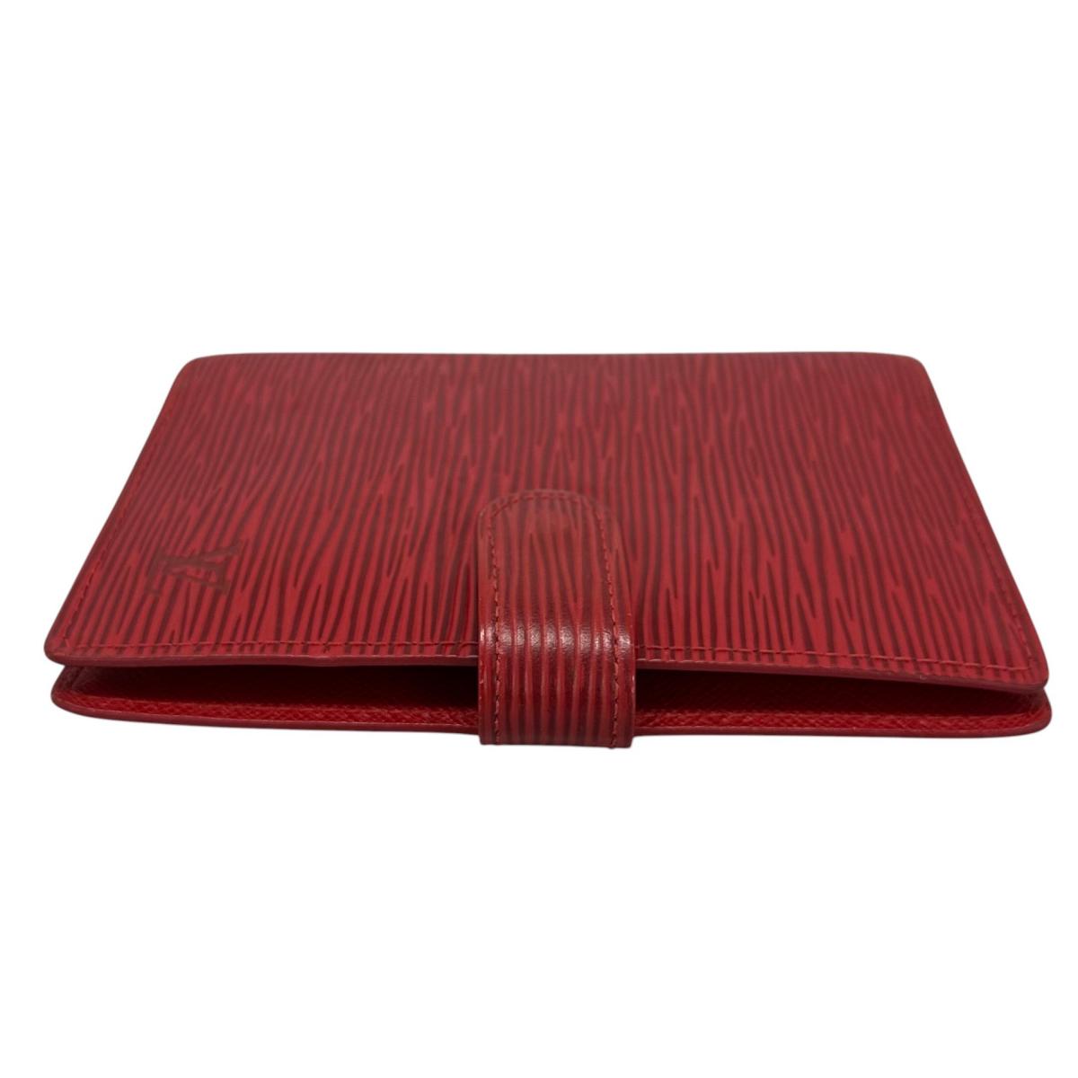 ルイヴィトン LOUIS VUITTON 手帳カバー
 アジェンダPM システム手帳カバー エピ 6穴 エピレザー R2005E レッド LV
 【SS】
 【中古】