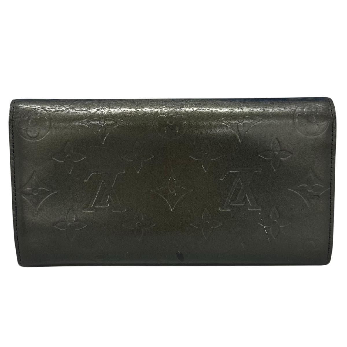 ルイヴィトン LOUIS VUITTON 長財布
 ラウンドファスナー モノグラム ジッピーウォレット モノグラムヴェルニ M65102 グリーン LV
 【SS】
 【中古】