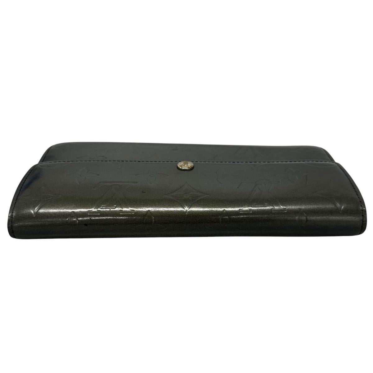 ルイヴィトン LOUIS VUITTON 長財布
 ラウンドファスナー モノグラム ジッピーウォレット モノグラムヴェルニ M65102 グリーン LV
 【SS】
 【中古】