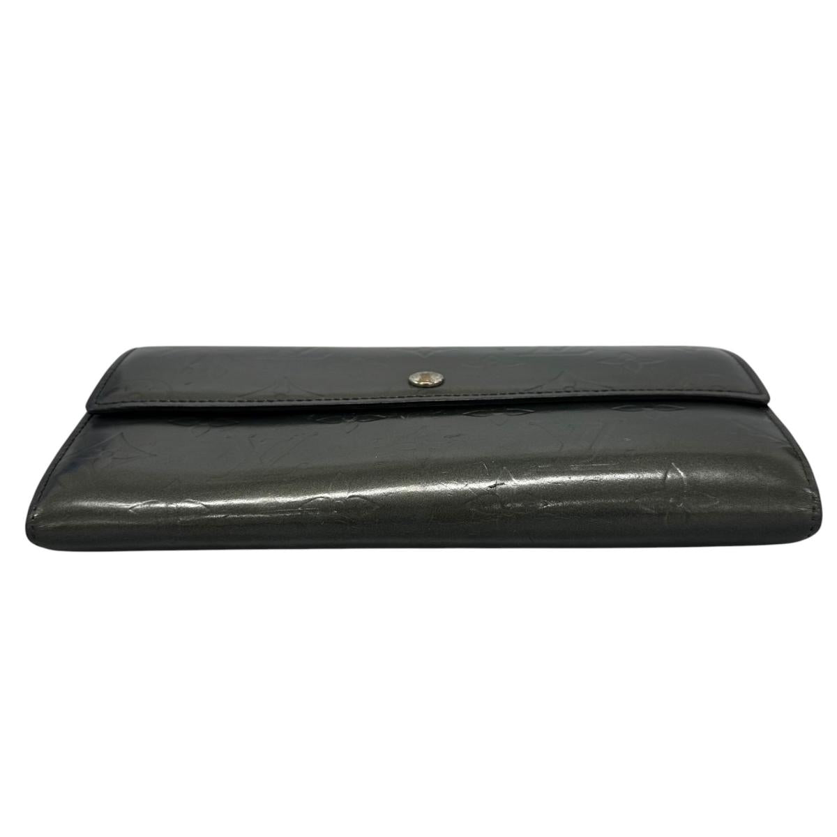 ルイヴィトン LOUIS VUITTON 長財布
 ラウンドファスナー モノグラム ジッピーウォレット モノグラムヴェルニ M65102 グリーン LV
 【SS】
 【中古】