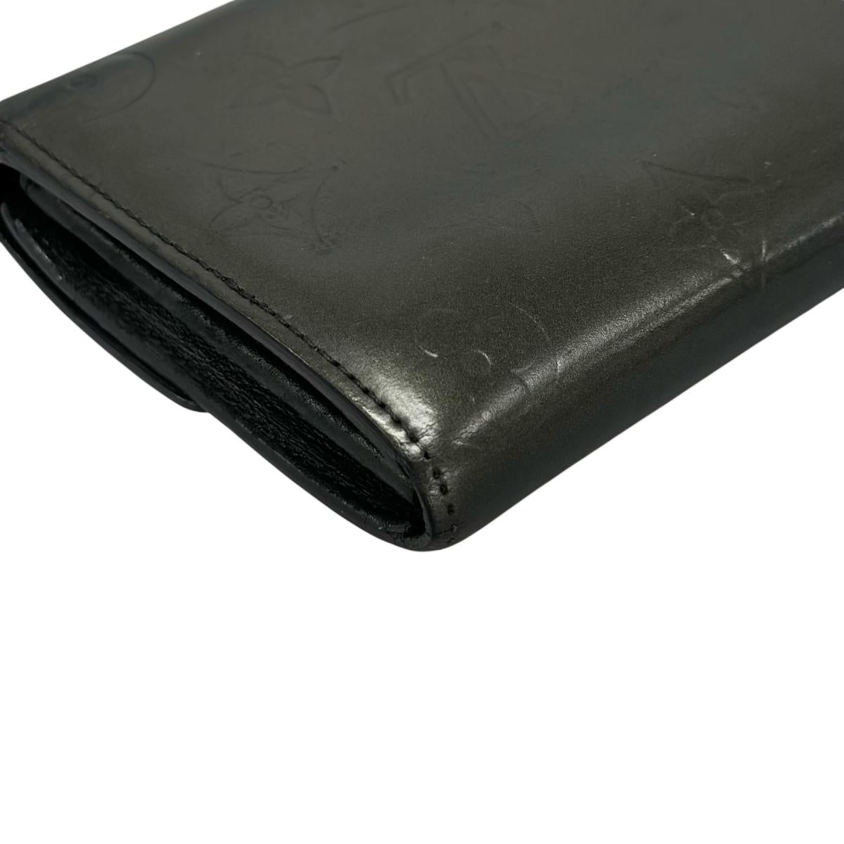 ルイヴィトン LOUIS VUITTON 長財布
 ラウンドファスナー モノグラム ジッピーウォレット モノグラムヴェルニ M65102 グリーン LV
 【SS】
 【中古】