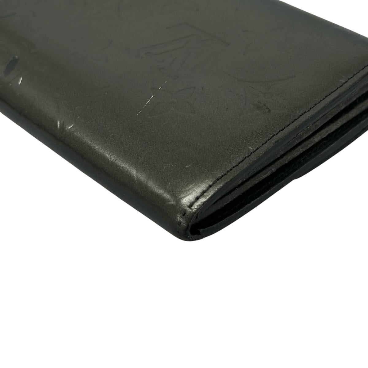 ルイヴィトン LOUIS VUITTON 長財布
 ラウンドファスナー モノグラム ジッピーウォレット モノグラムヴェルニ M65102 グリーン LV
 【SS】
 【中古】