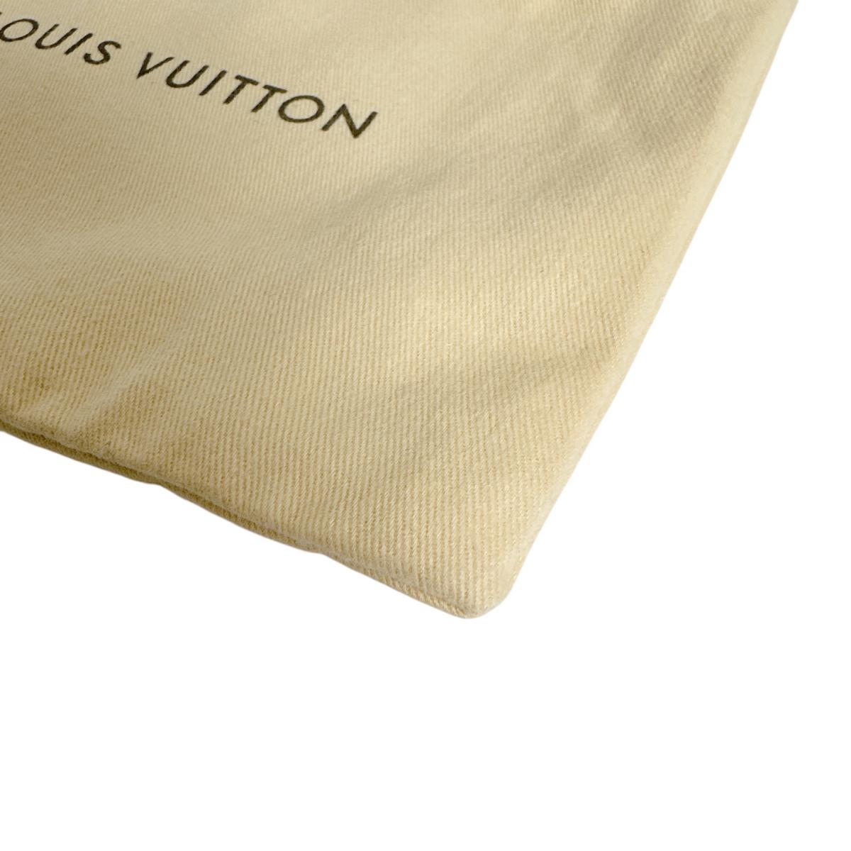 ルイヴィトン LOUIS VUITTON その他バッグ
 保存袋 巾着 38.5x20cm コットン ベージュ LV
 【SS】
 【中古】