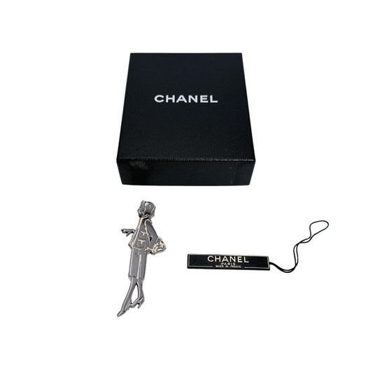 シャネル CHANEL ブローチ
 ブローチプレート ピン式 ペンダント メタル A22114 シルバー 【SS】
 【中古】