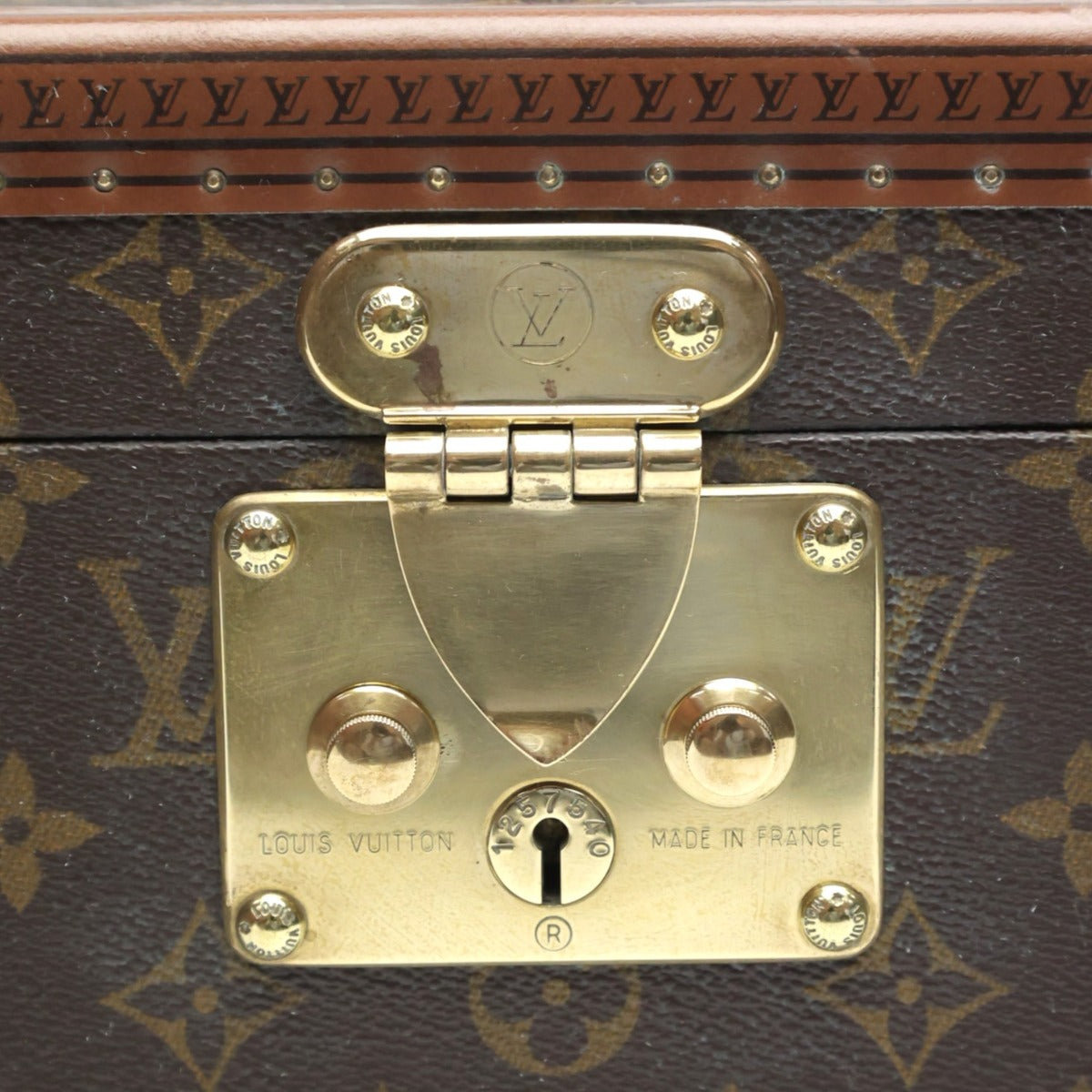 ルイヴィトン LOUIS VUITTON その他バッグ
 化粧ケース モノグラム ボワット・フラコン モノグラムキャンバス M21828 ブラウン LV
 【SS】
 【中古】