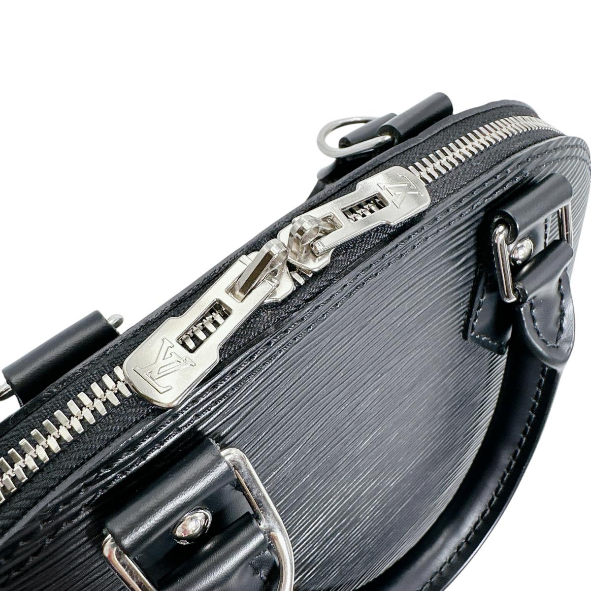 ルイヴィトン LOUIS VUITTON ショルダーバッグ
 M24645 エピ アルマBB エピレザー M59217 ノワール LV
 【SS】
 【中古】