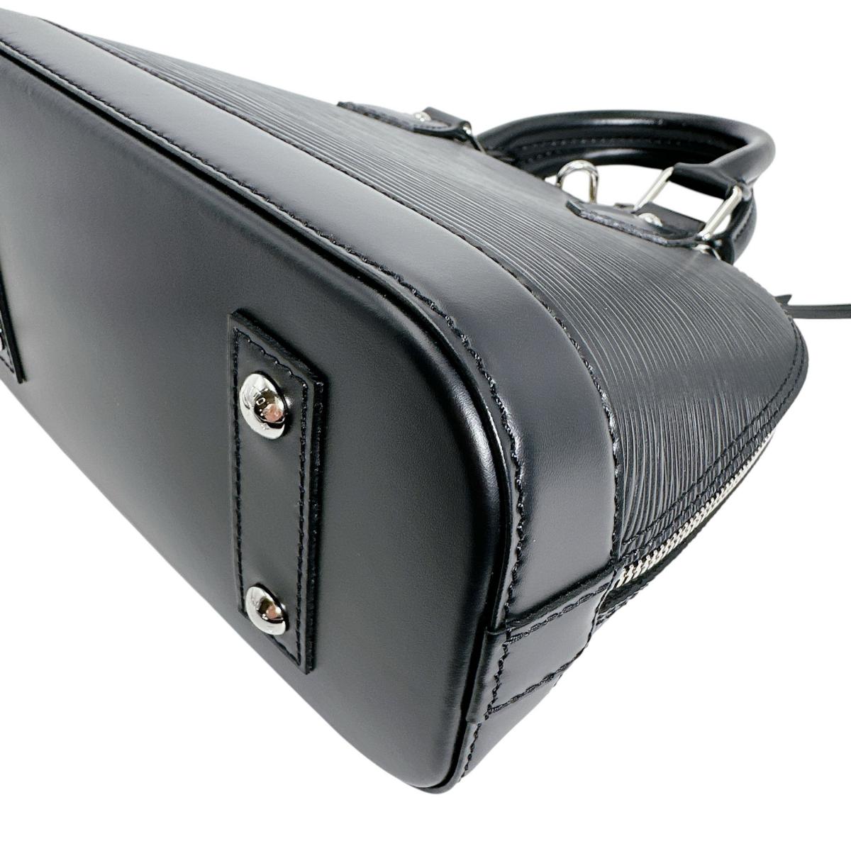 ルイヴィトン LOUIS VUITTON ショルダーバッグ
 M24645 エピ アルマBB エピレザー M59217 ノワール LV
 【SS】
 【中古】