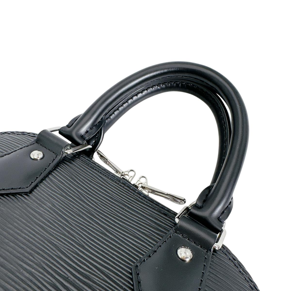 ルイヴィトン LOUIS VUITTON ショルダーバッグ
 M24645 エピ アルマBB エピレザー M59217 ノワール LV
 【SS】
 【中古】