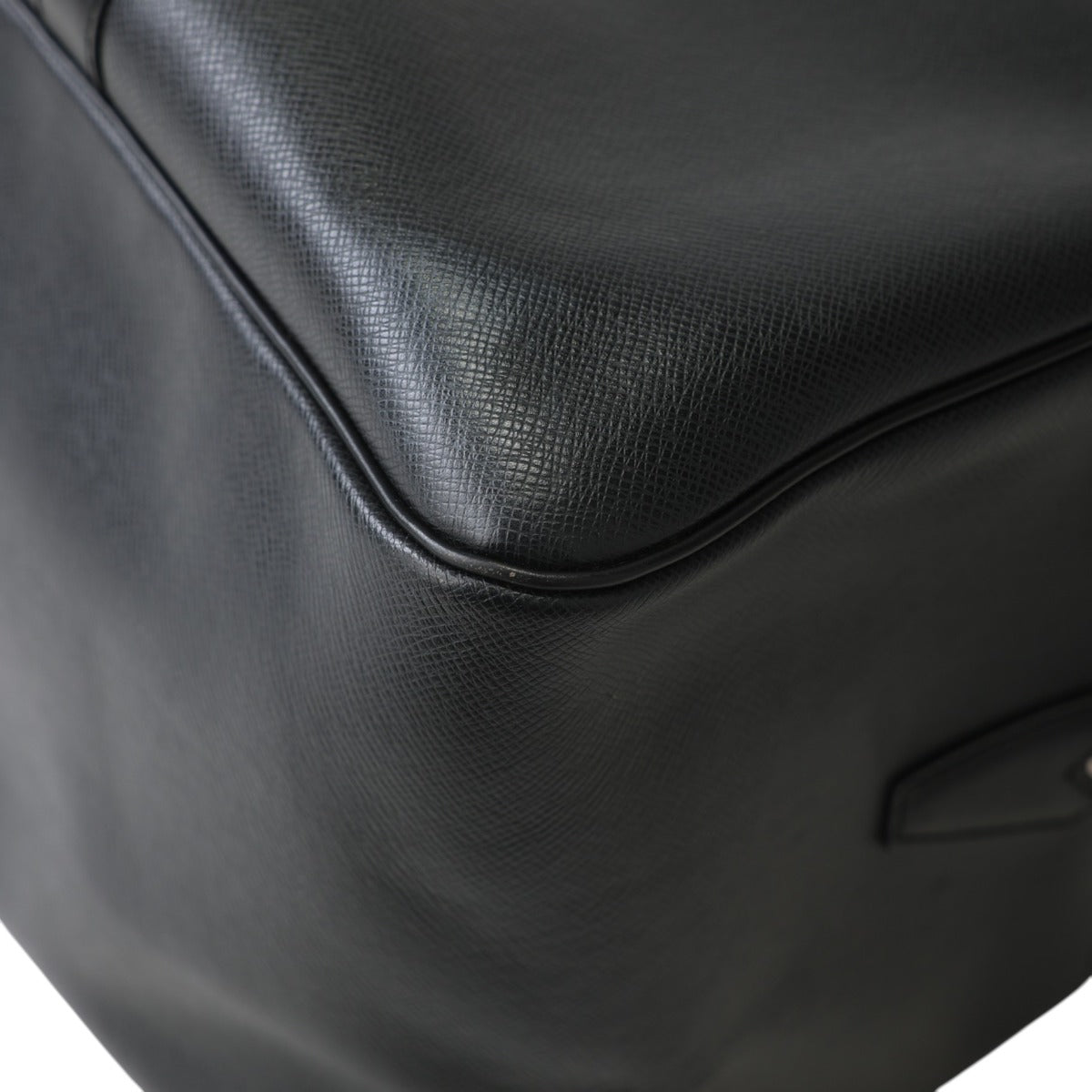 ルイヴィトン LOUIS VUITTON ボストンバッグ
 ショルダーバッグ タイガ ケンダルPM タイガ M30122 ブラック LV
 【SS】
 【中古】