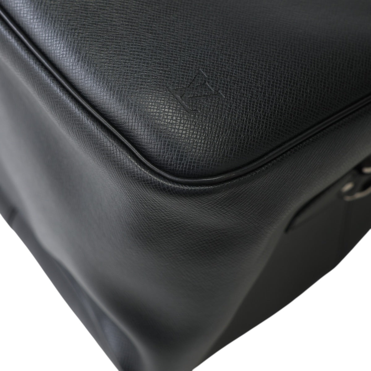 ルイヴィトン LOUIS VUITTON ボストンバッグ
 ショルダーバッグ タイガ ケンダルPM タイガ M30122 ブラック LV
 【SS】
 【中古】