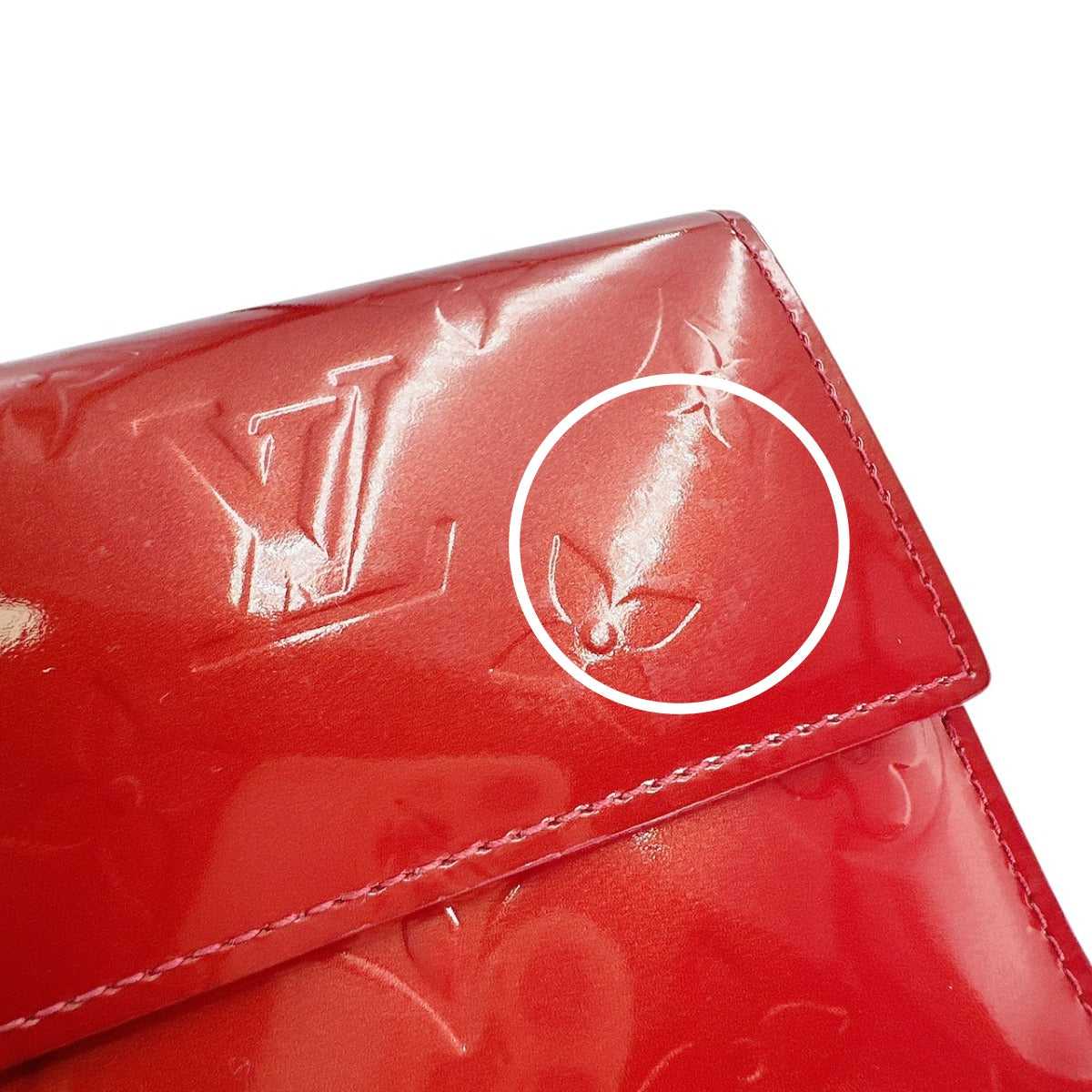 ルイヴィトン LOUIS VUITTON 長財布
 3つ折長財布 ヴェルニ インターナショナル モノグラムヴェルニ M91246 レッド LV
 【SS】
 【中古】