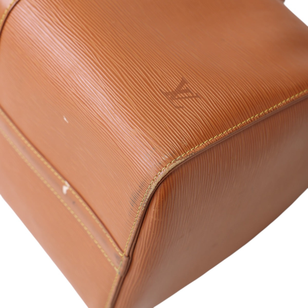 ルイヴィトン LOUIS VUITTON ボストンバッグ
 旅行かばん エピ キーポル45 エピレザー M42978 ゴールド LV
 【SS】
 【中古】