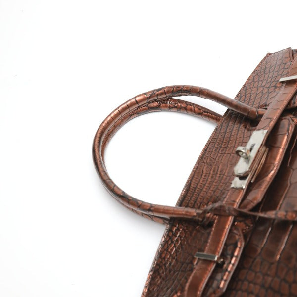 Crocodile handbag
 Henlon Metallic 30cm Crocodile YB-2101 Brown [SS]
 【second hand】 