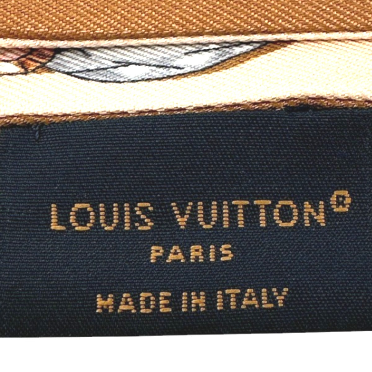 ルイヴィトン LOUIS VUITTON スカーフ
 プレシャスストーン モノグラム バンドー・プレシャス ドラゴン シルク M79477 ベージュ LV
 【SS】
 【中古】