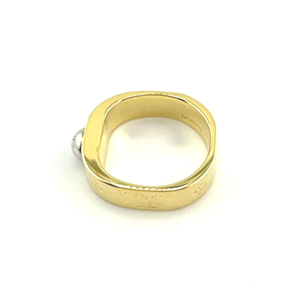 ルイヴィトン LOUIS VUITTON リング・指輪
 指輪 ナノグラム Mサイズ GP M00211 ゴールド LV
 【H】
 【中古】