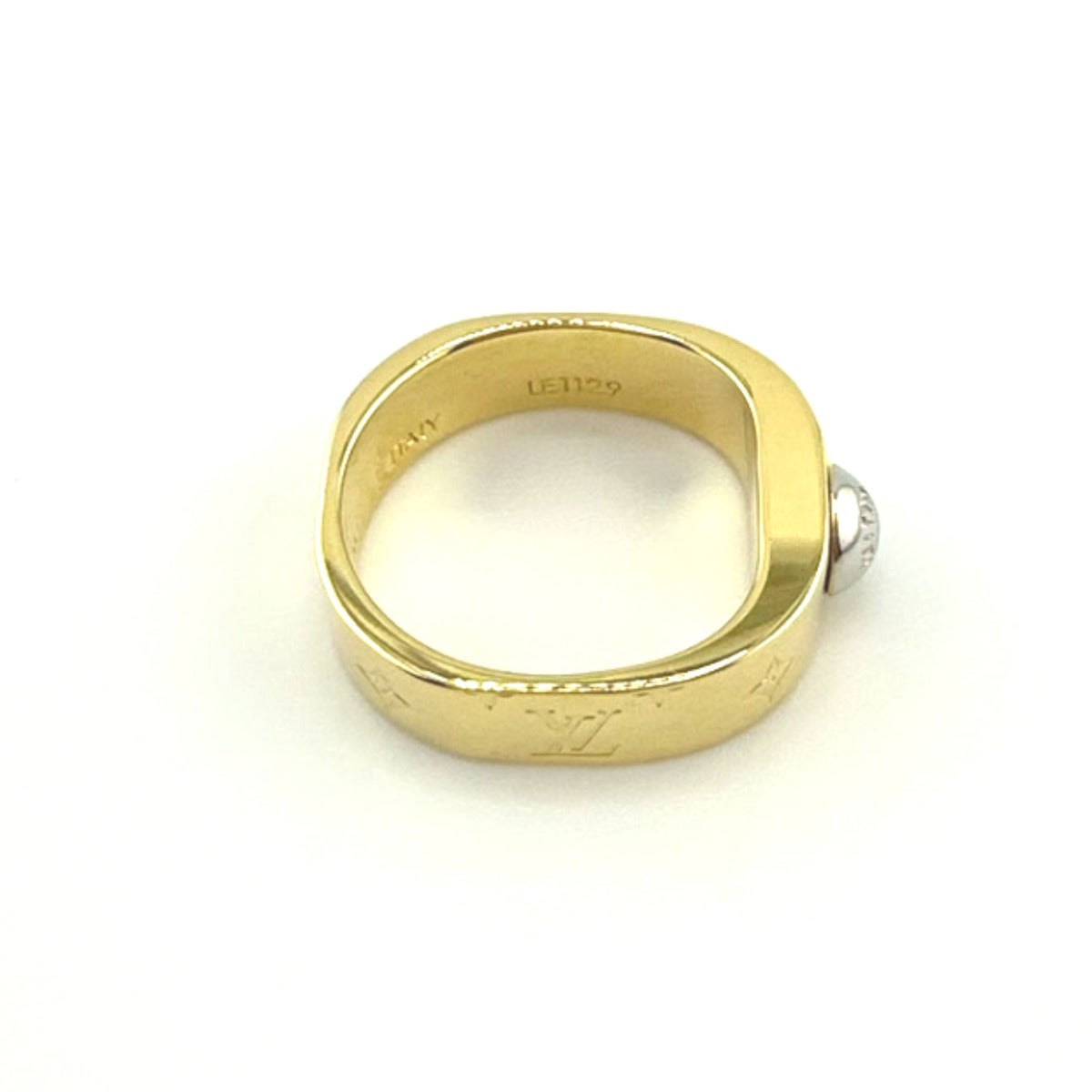 ルイヴィトン LOUIS VUITTON リング・指輪
 指輪 ナノグラム Mサイズ GP M00211 ゴールド LV
 【H】
 【中古】