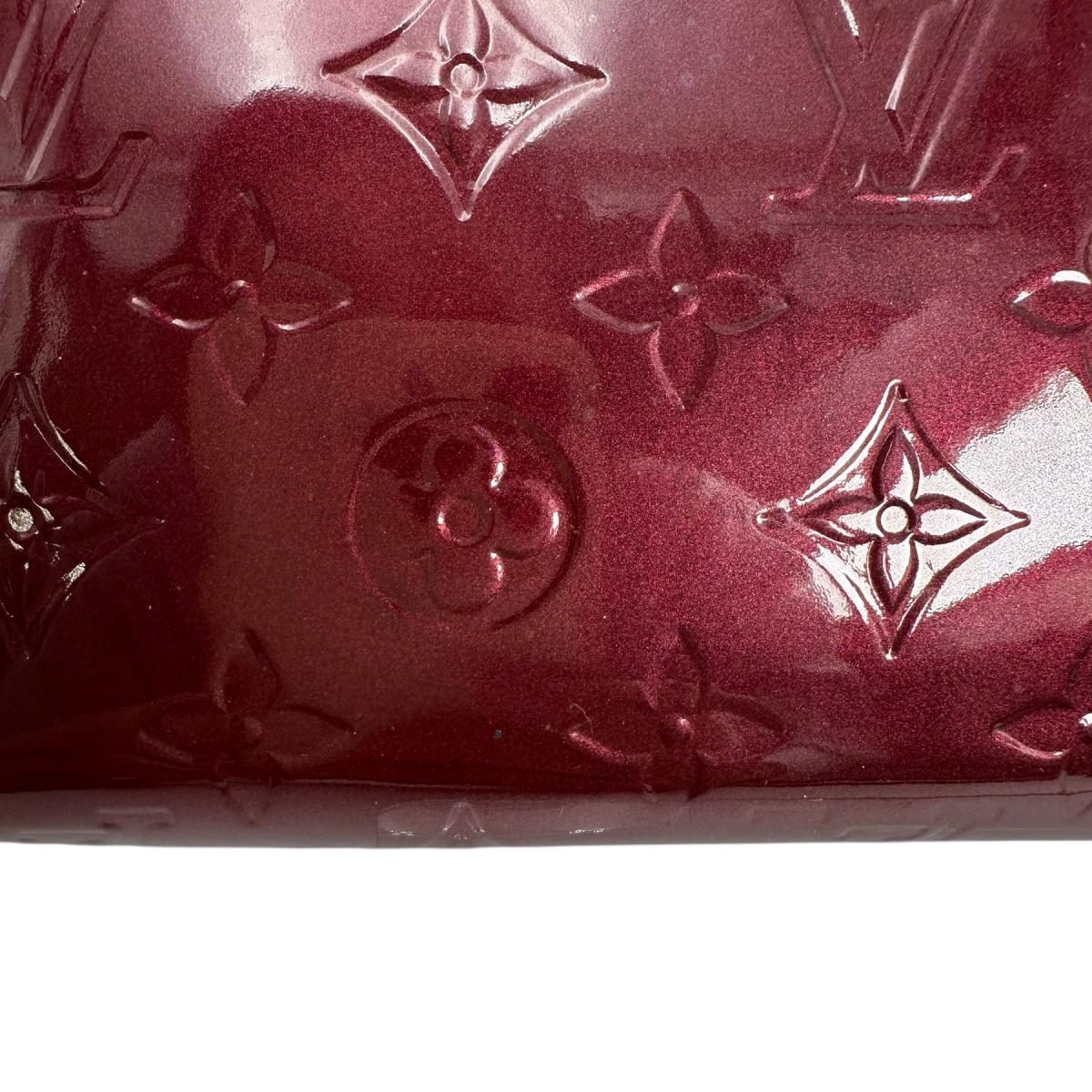 ルイヴィトン LOUIS VUITTON 長財布
 ラウンドファスナー モノグラム ジッピーウォレット モノグラムヴェルニ M61379 マゼンタ LV
 【SS】
 【中古】