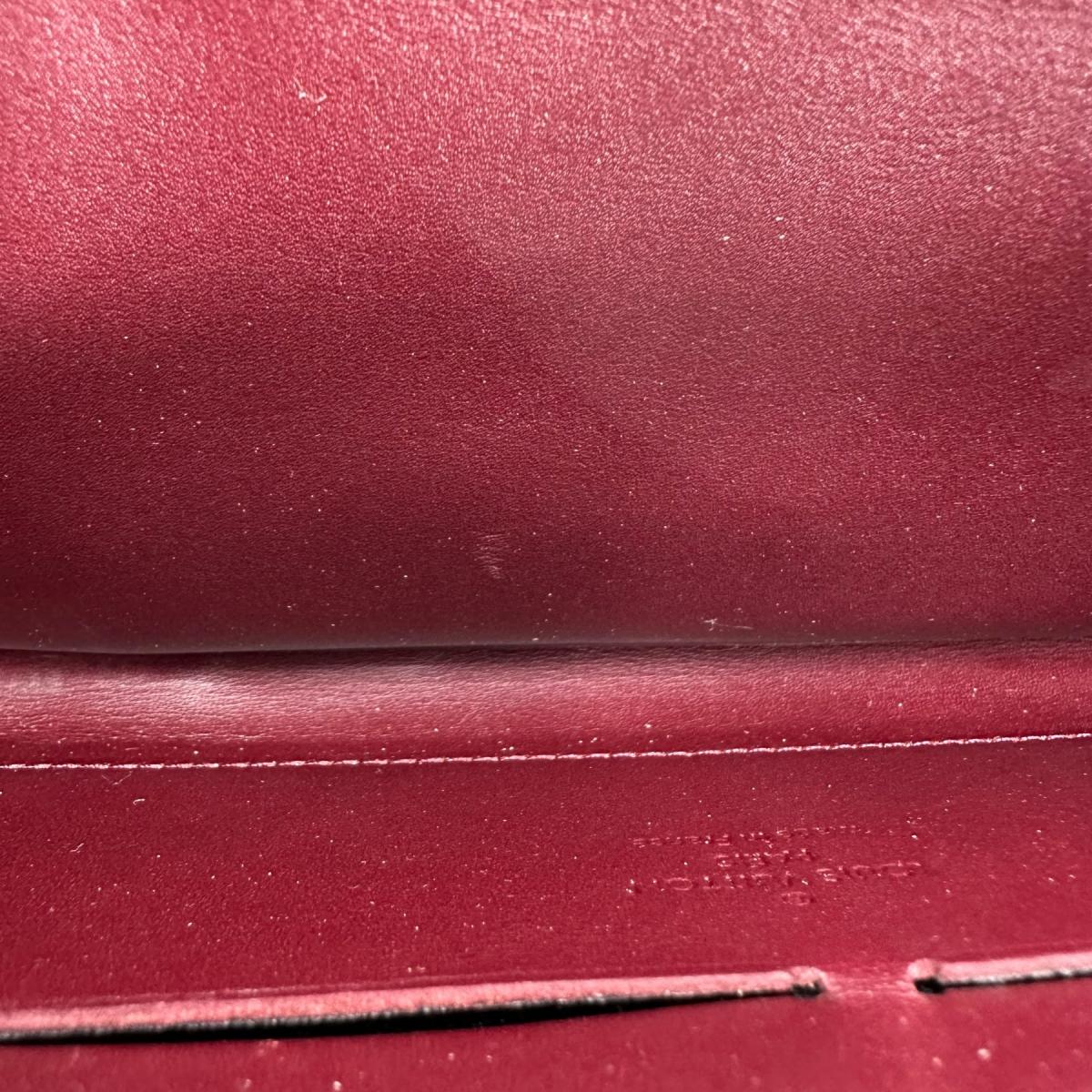 ルイヴィトン LOUIS VUITTON 長財布
 ラウンドファスナー モノグラム ジッピーウォレット モノグラムヴェルニ M61379 マゼンタ LV
 【SS】
 【中古】