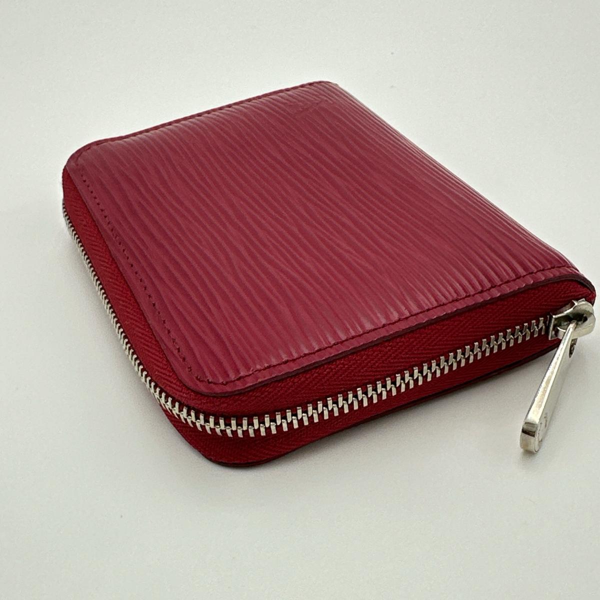 ルイヴィトン LOUIS VUITTON コインケース
 コインケース エピ ジッピーコインパース エピレザー M60383 レッド LV
 【SS】
 【中古】