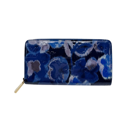 ルイヴィトン LOUIS VUITTON 長財布
 長財布 モノグラムヴェルニ イカットフラワー モノグラムヴェルニ M90018 ブルー LV
 【SS】
 【中古】